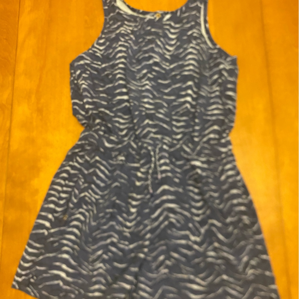 EUC Athleta On The Go Romper size medium (8/10)